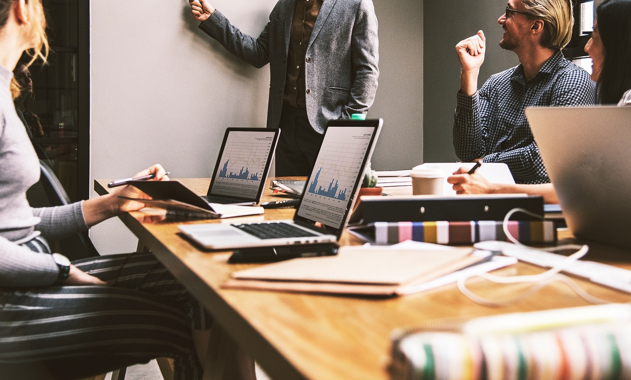 AK Stuudio - Modern tech workspace for startup development